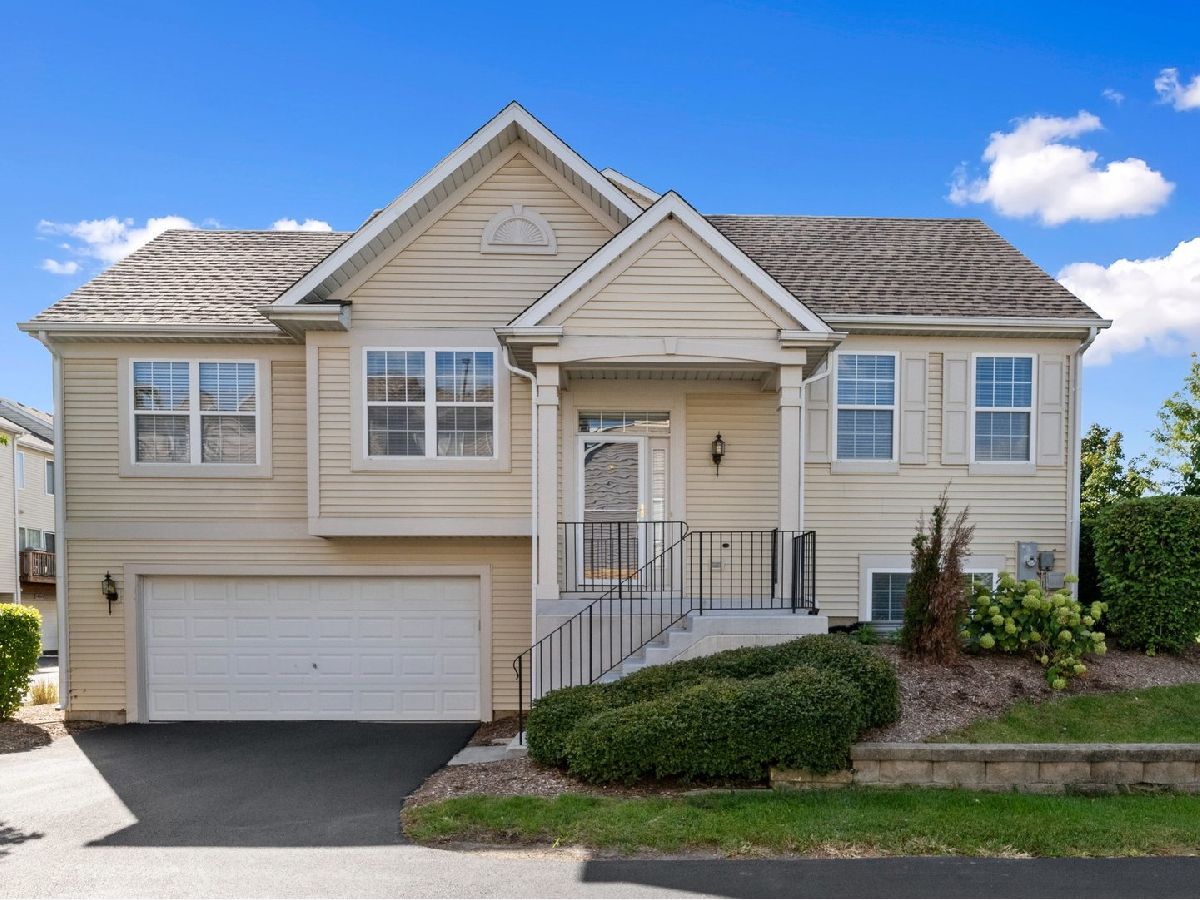Townhomes Rented Patriot Square Plainfield Illinois, 14603 Patriot Square