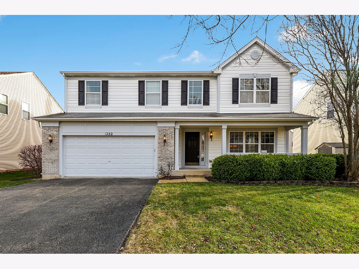 Homes & Townhomes Sold Foxmoor Montgomery Illinois, 1732 Wick