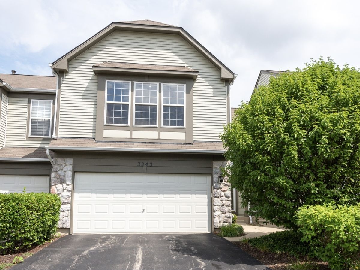 Townhomes Rented Ashton Pointe Aurora Illinois, 3243 Pennsbury