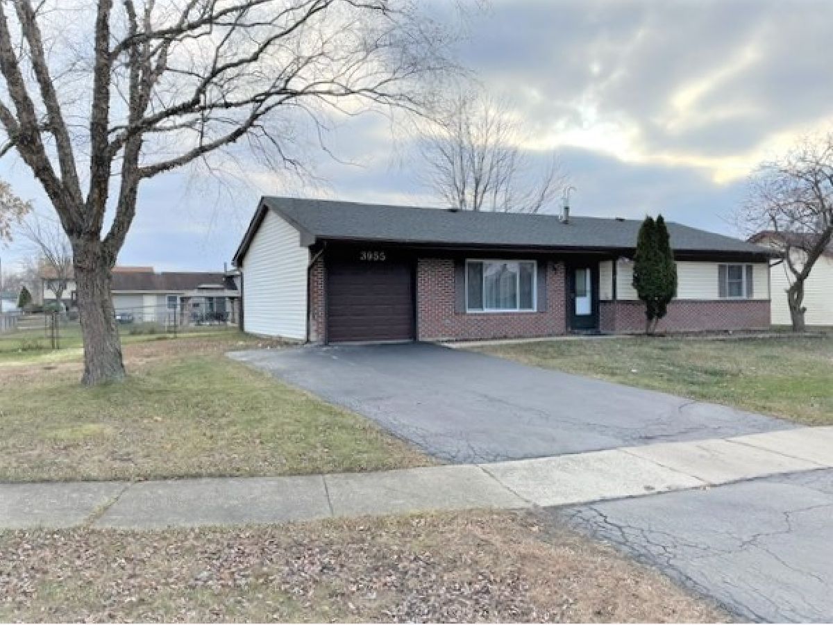 Homes & Condos & Townhomes Sold Arbors Hanover Park Illinois, 3955 Island