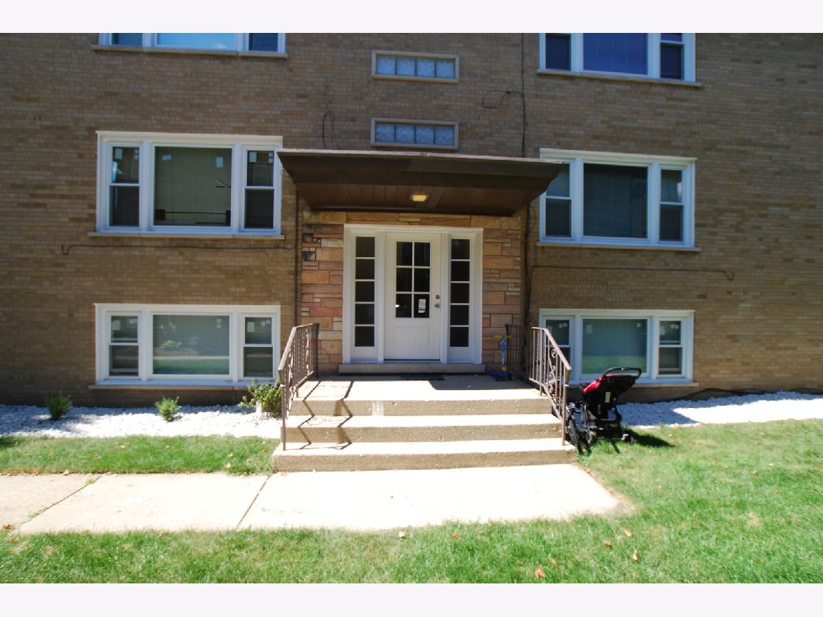  Rented North Riverside Illinois, 7816 26th