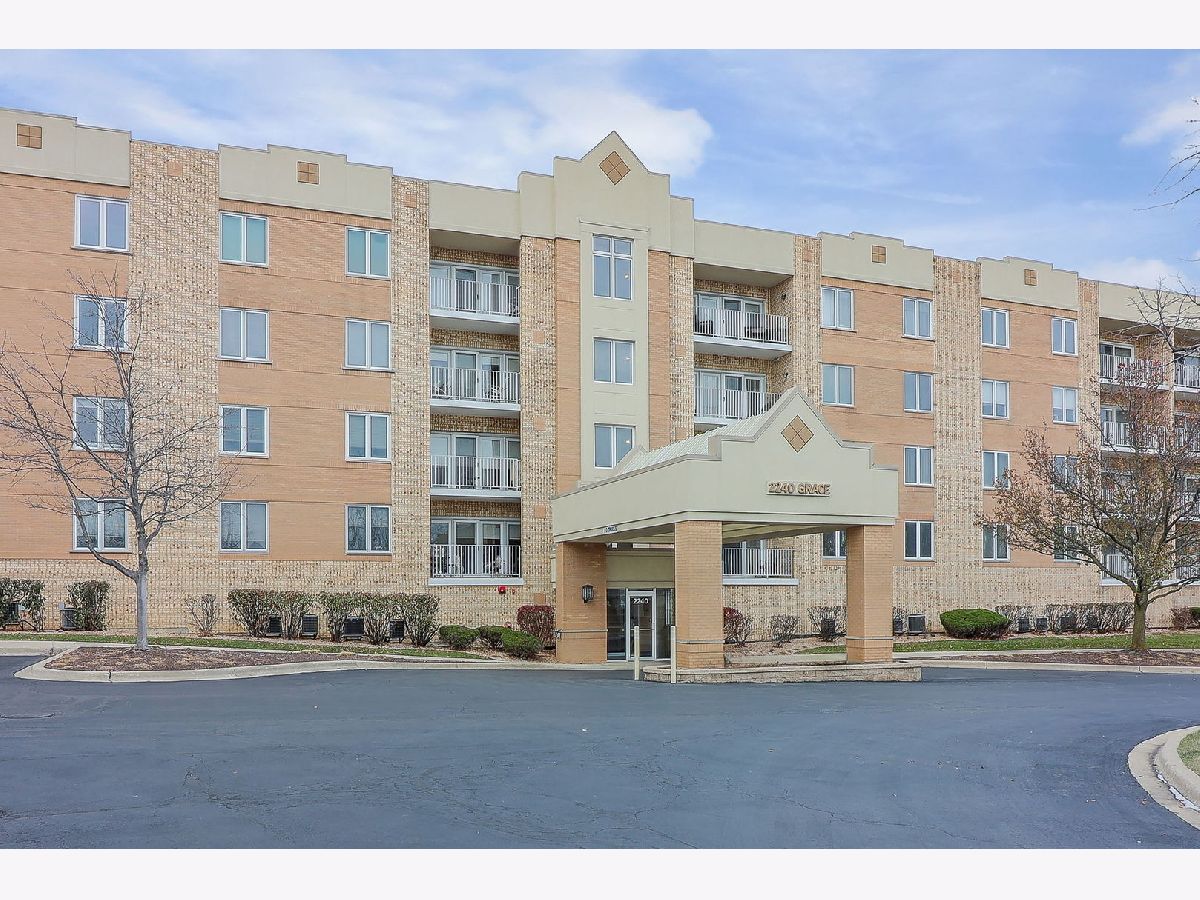 Condominiums & Homes Sold Liberty Square Lombard Illinois, 2240 Grace