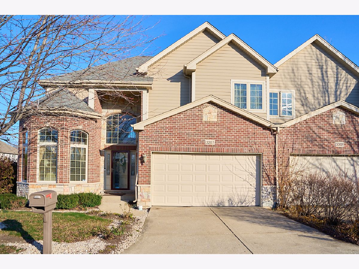 Townhomes & Homes Sold The Reserve At Maynegaite Olympia Fields Illinois, 3207 Nottingham