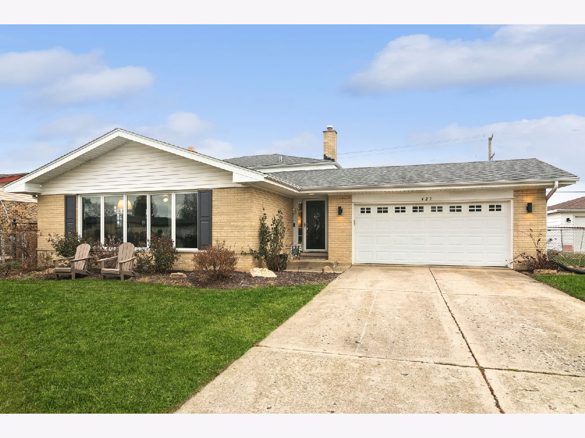 Homes & Condos & Townhomes Sold Lancer Park Schaumburg Illinois, 429 Wingate
