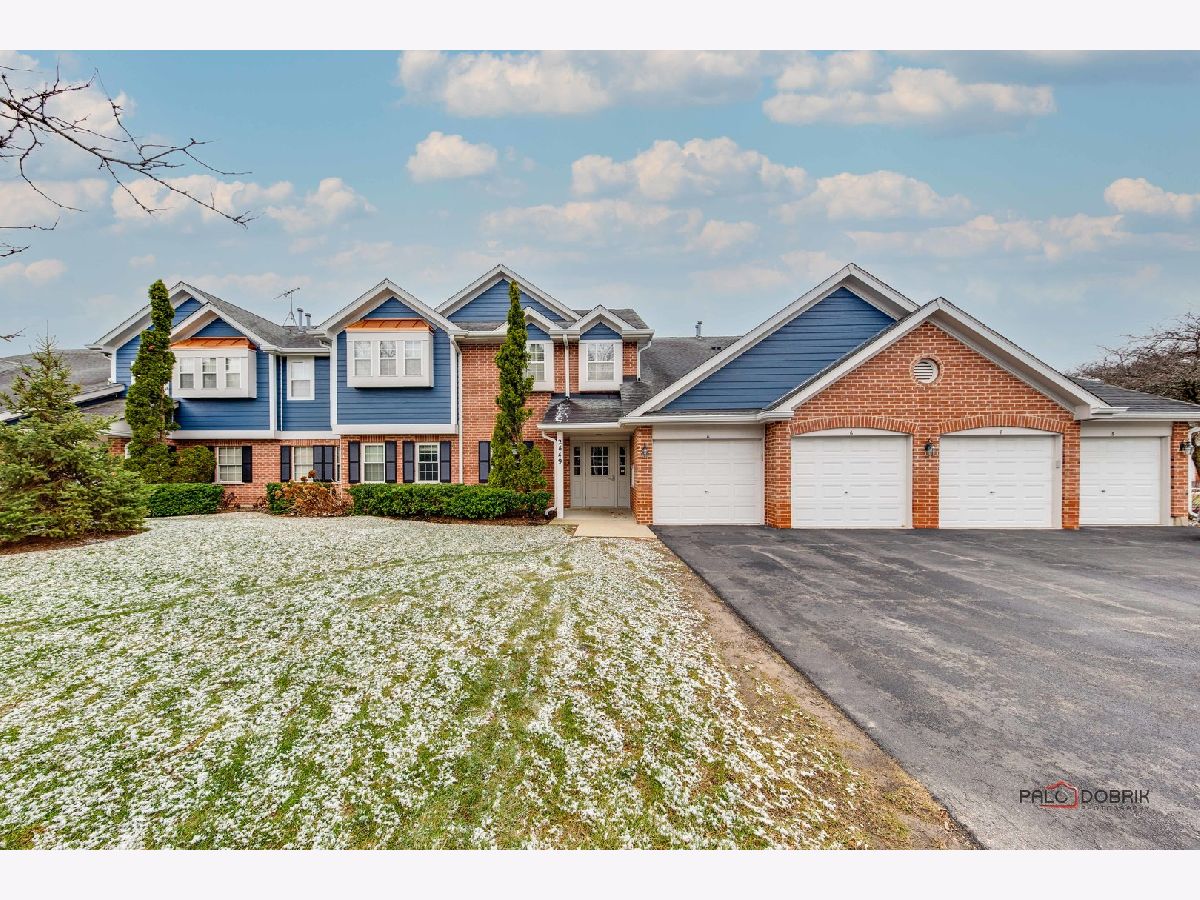 Condos & Townhomes Rented Heatherwood Estates Schaumburg Illinois, 2449 Charleston