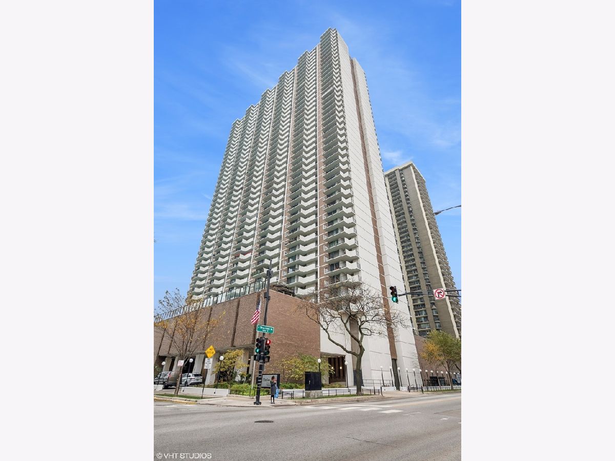 Condominiums Sold Malibu East Chicago Illinois, 6033 Sheridan
