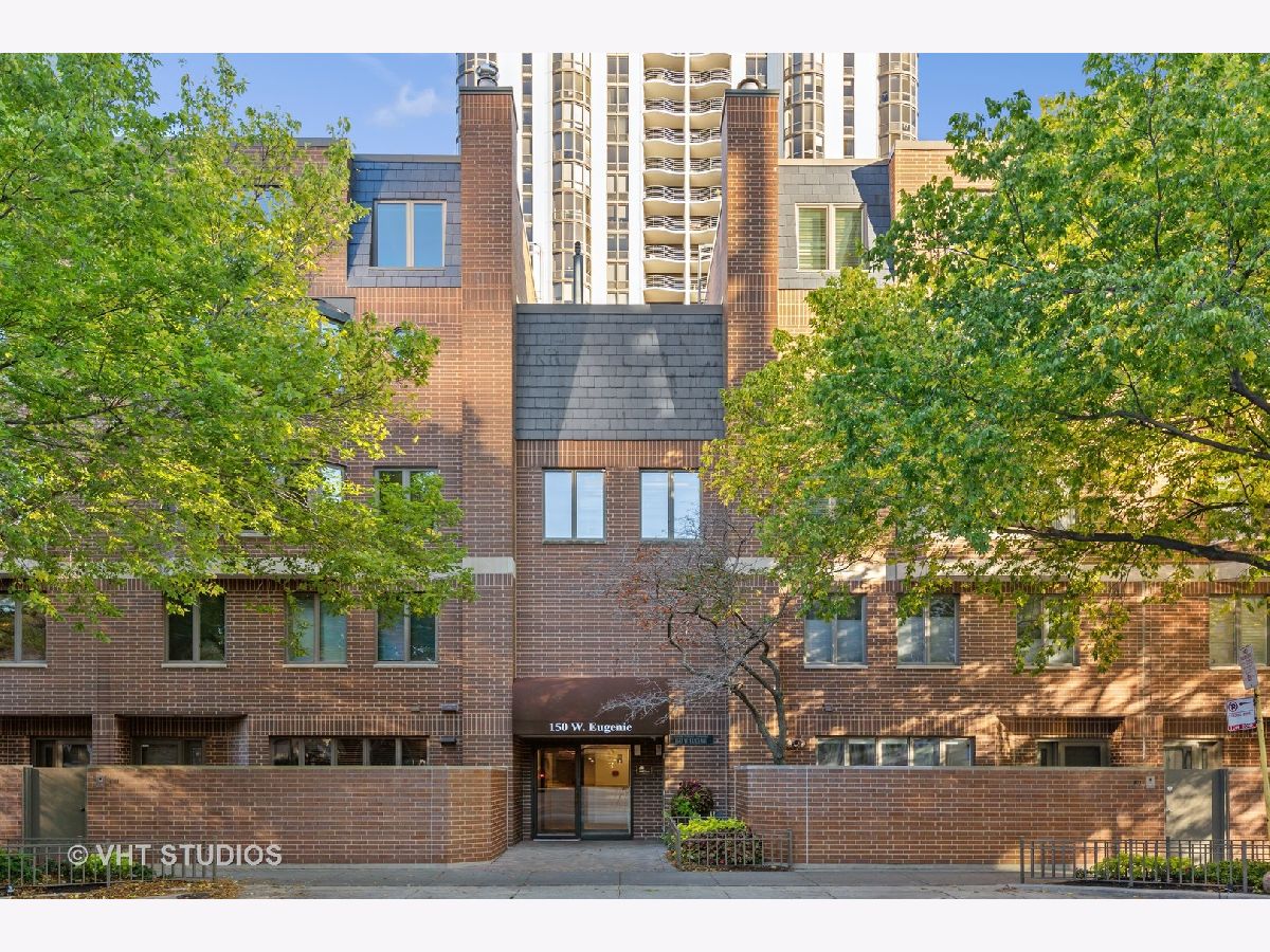 Townhomes Sold Eugenie Terrace Chicago Illinois, 150 Eugenie
