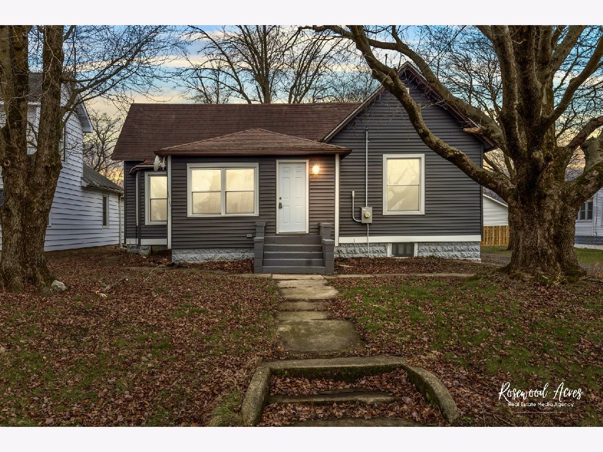  Sold Martinton Illinois, 215 Main