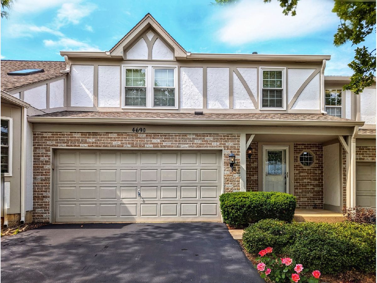 Townhomes Sold Castleford Hoffman Estates Illinois, 4690 Sapphire