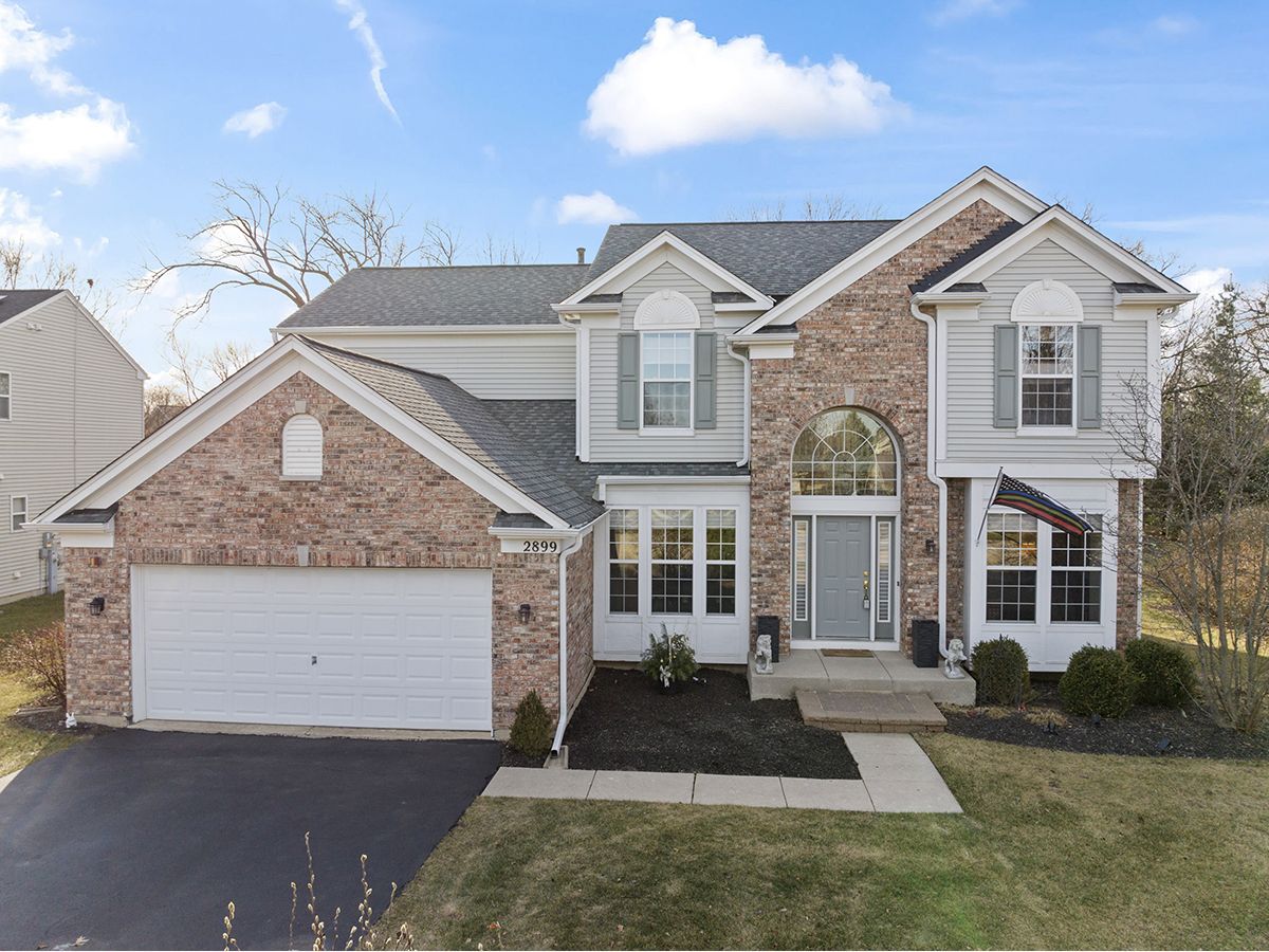 Homes Sold Carrington Reserve West Dundee Illinois, 2899 Dartmouth