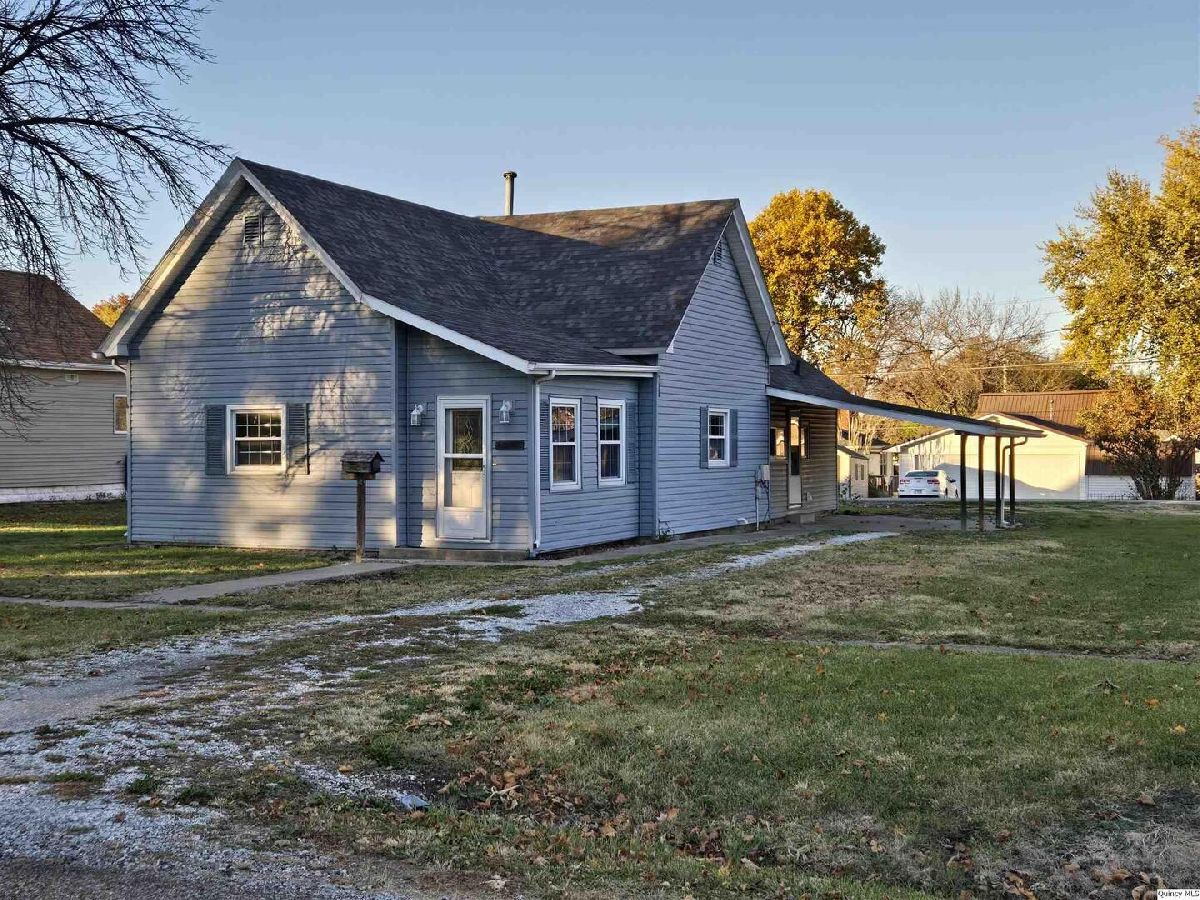  Sold Mt Sterling Illinois, 305 North