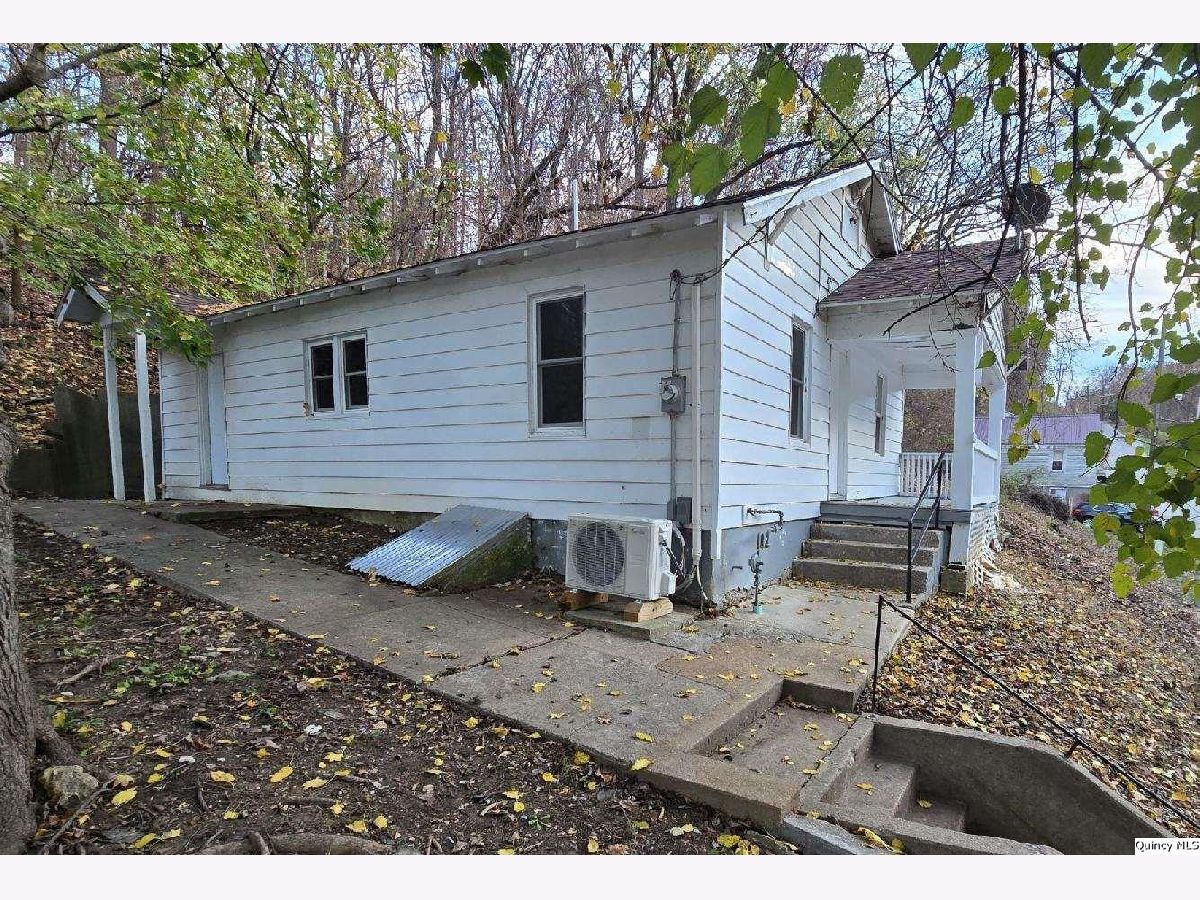  Sold Hannibal Missouri, 1212 Ely