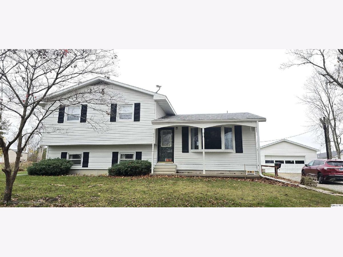  Sold Hamilton Illinois, 1561 Elm St