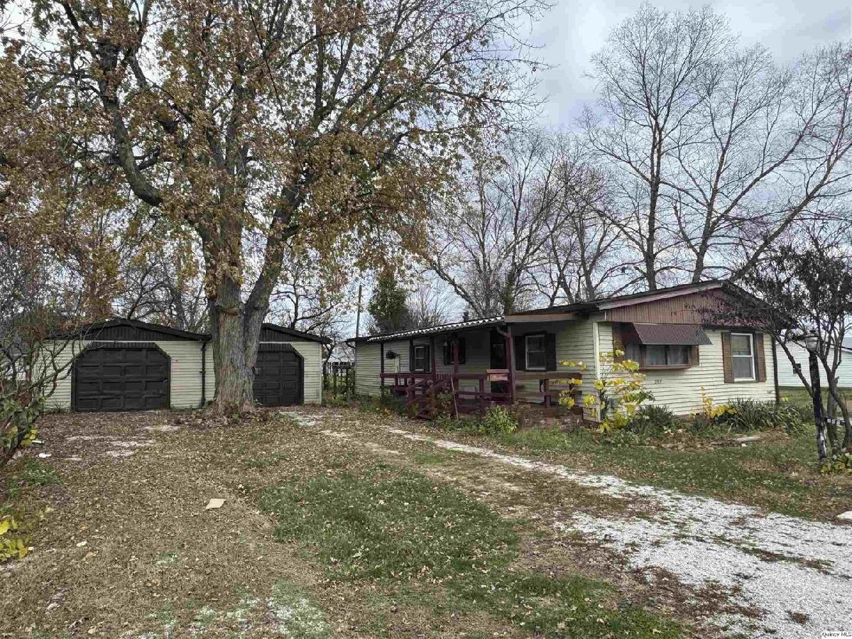  Sold Mt Sterling Illinois, 207 Union