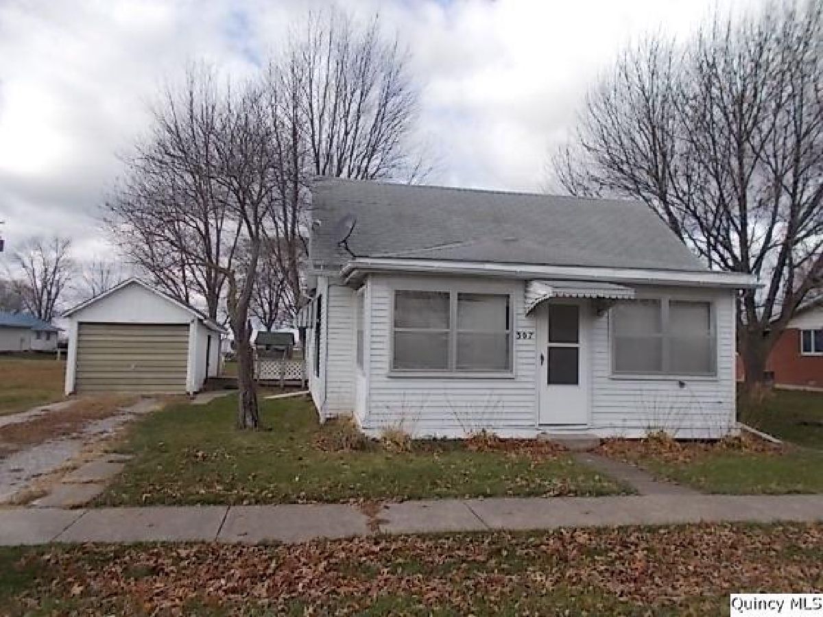  Sold Bowen Illinois, 307 Worrell