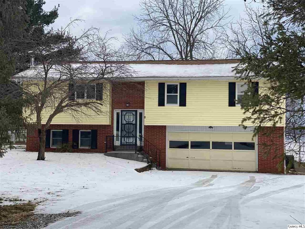  Sold Nauvoo Illinois, 8 Butternut