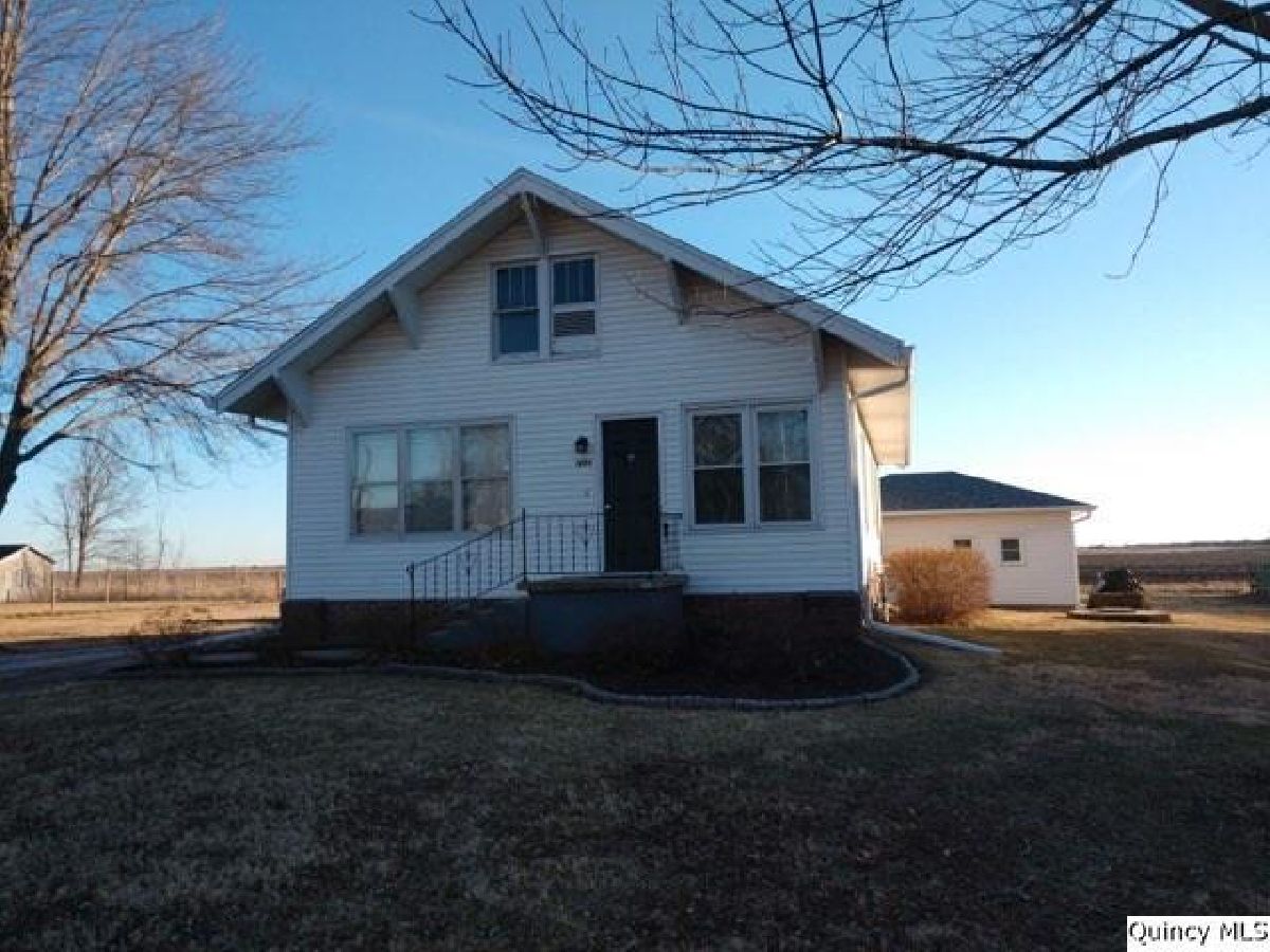  Sold Golden Illinois, 604 Prairie Mills