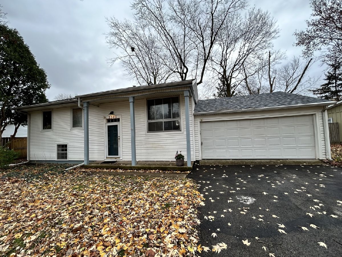 Rented Champaign Illinois, 2505 Maplewood
