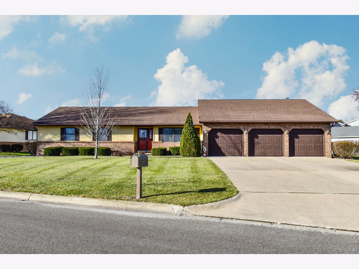 Homes Sold Fairway View Pontiac Illinois, 1801 Cardinal