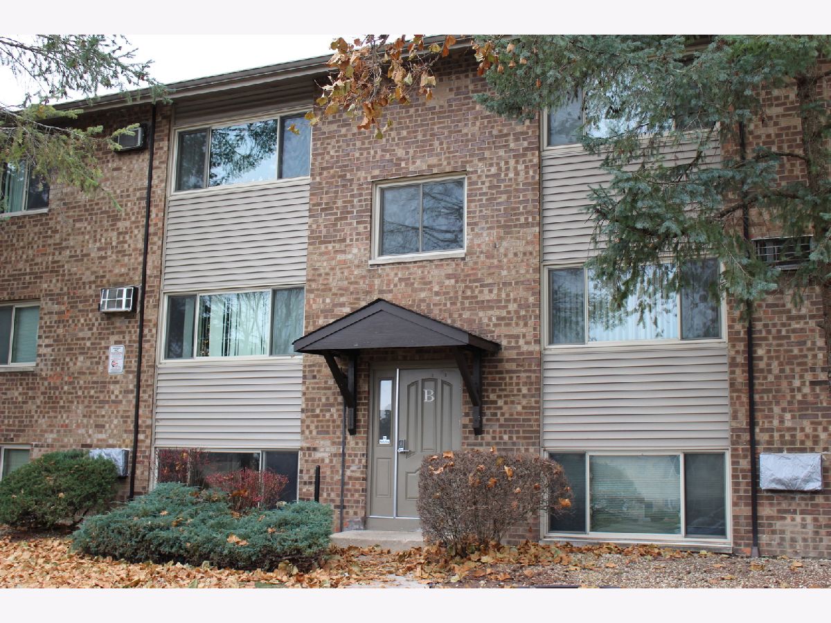 Rented Joliet Illinois, 125 Twin Oaks