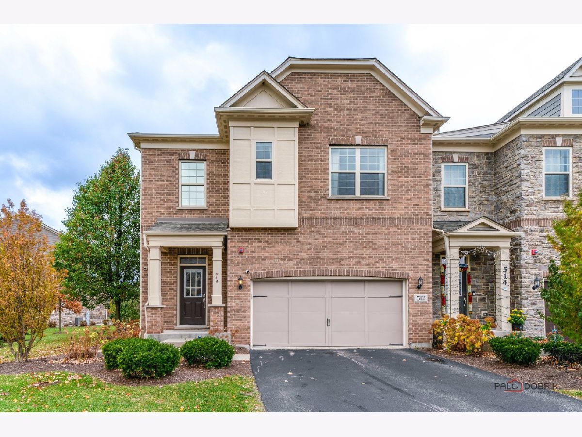 Condos & Townhomes Rented Camberley Club Lincolnshire Illinois, 512 Bramley