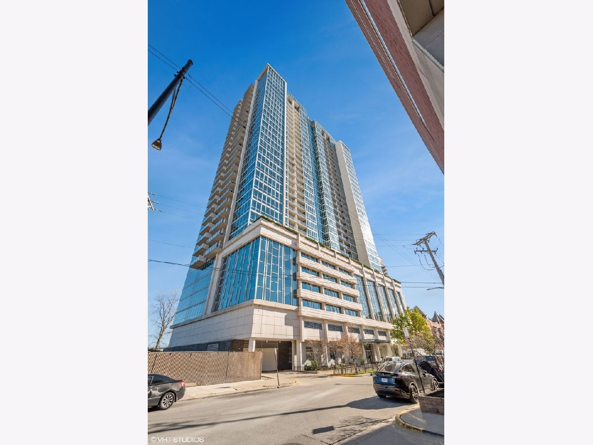Condominiums For Sale Adler Place Chicago Illinois, 1629 Prairie Avenue