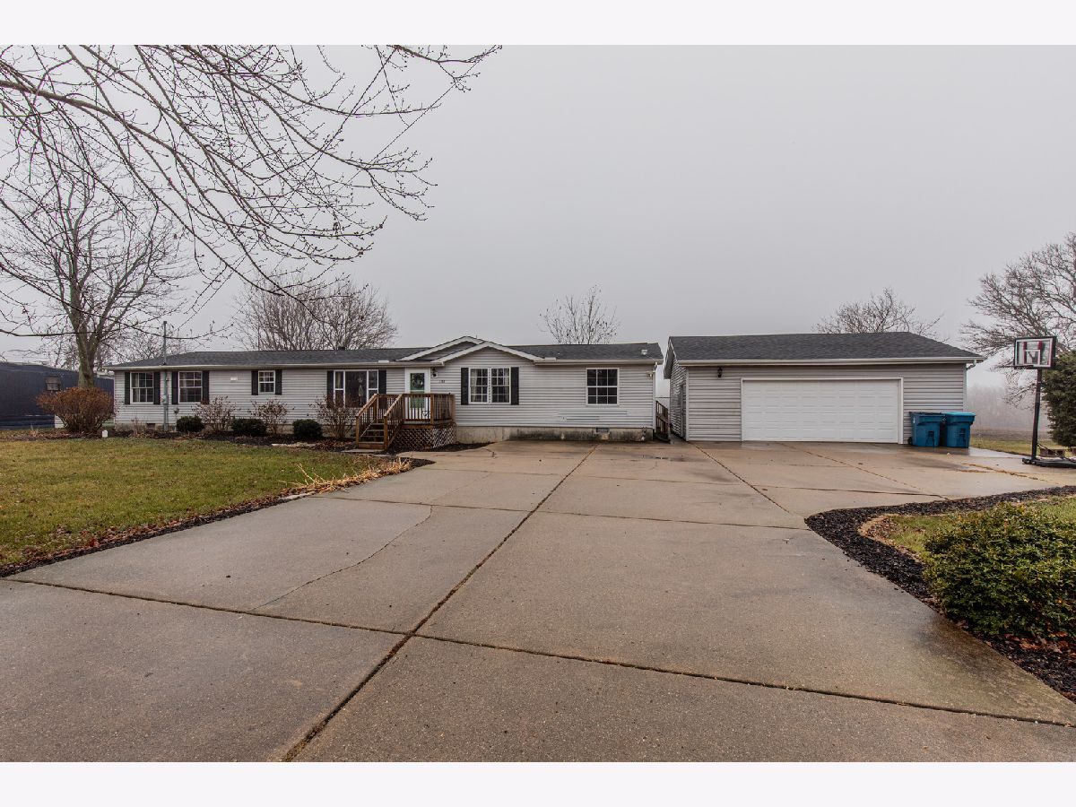  Sold Malden Illinois, 317 Queen