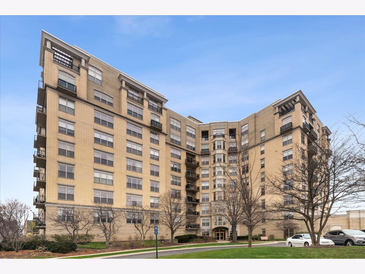Condos & Townhomes & Homes Sold Fort Sheridan Highland Park Illinois, 3535 Patten