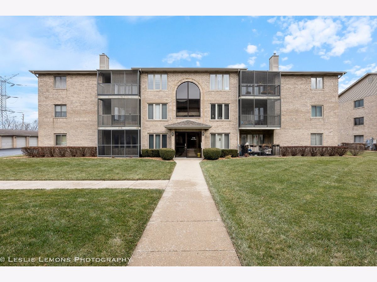 Condominiums & Homes Sold Crestwood Highlands Crestwood Illinois, 5041 139th