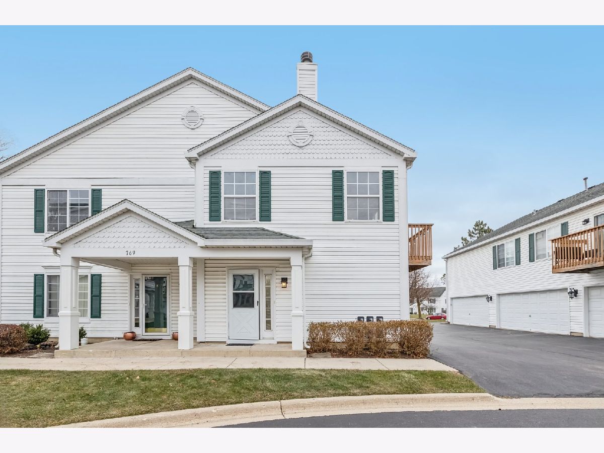 Homes & Townhomes & Condos Sold Heartland Meadows South Elgin Illinois, 769 Hobart