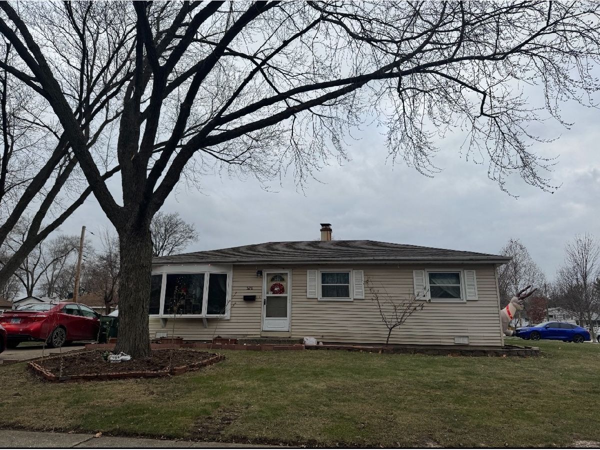 Homes Rented Dimuccis Mundelein Garden Mundelein Illinois, 526 Greenview
