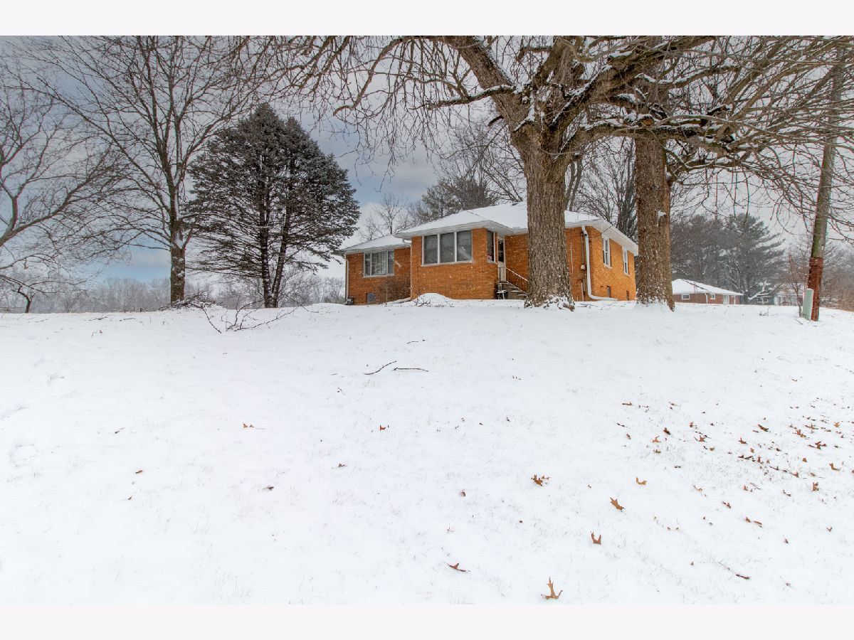 Homes Sold Gabriel Hills Bloomington Illinois, 16120 Old Colonial