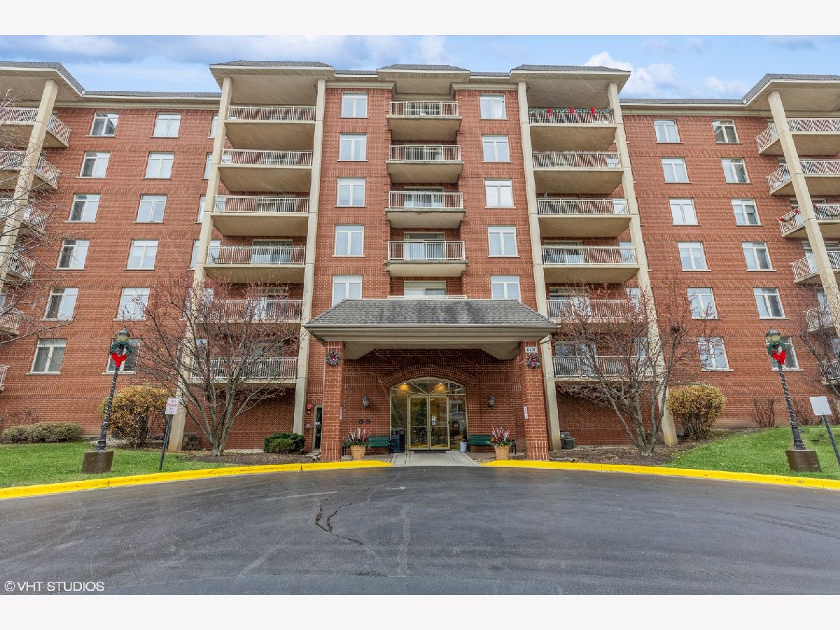 Condos & Townhomes & Homes Sold Woodlands Of Morton Grove Morton Grove Illinois, 8300 Callie