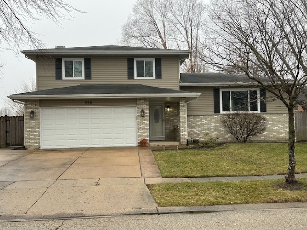Homes & Townhomes Rented Valley Creek Elgin Illinois, 590 Alice