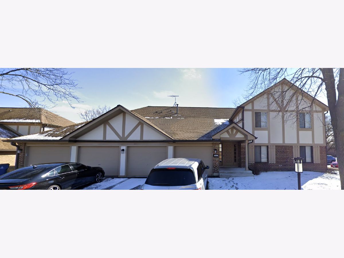 Condominiums & Homes Sold Kingsport Estates Schaumburg Illinois, 821 Thornton