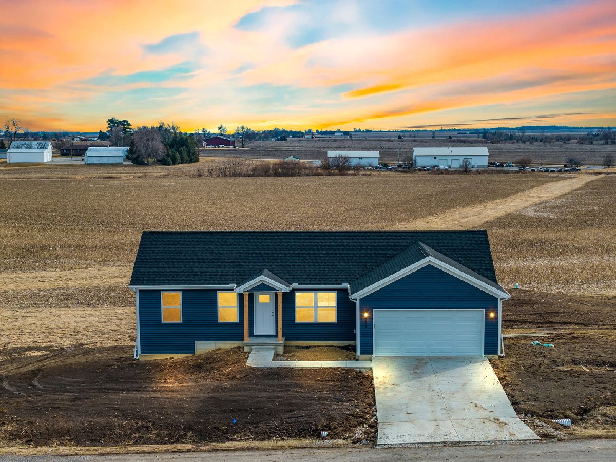  Sold Carlock Illinois, 507 Maitland