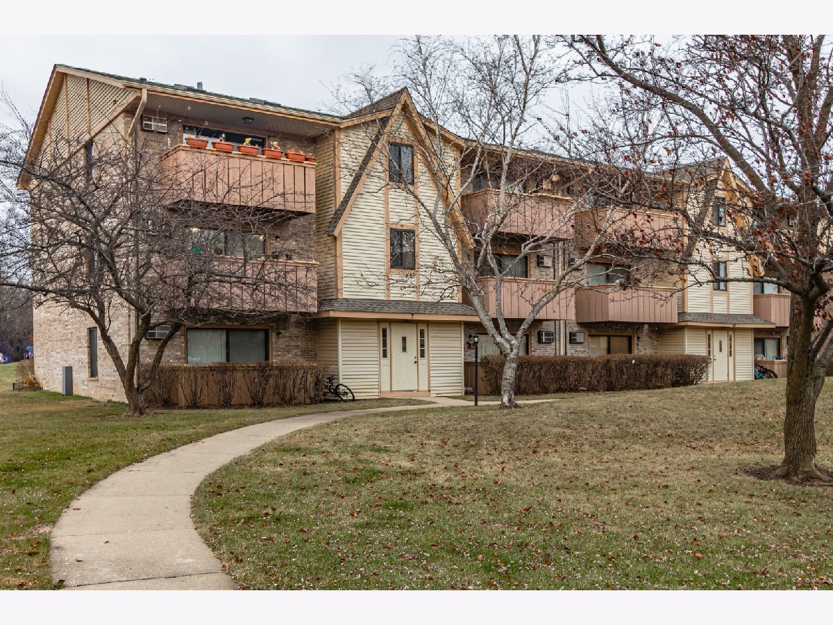 Condominiums Sold Century Park Vernon Hills Illinois, 21 Cedar