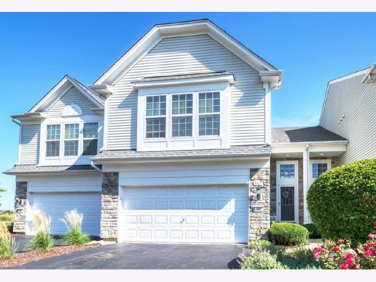 Townhomes & Homes Rented Prescott Mill Oswego Illinois, 403 Valentine