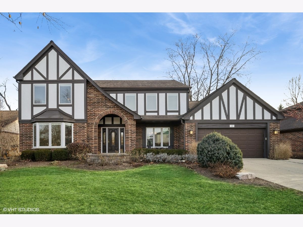 Homes Sold Carriage Walk Arlington Heights Illinois, 827 Carlyle