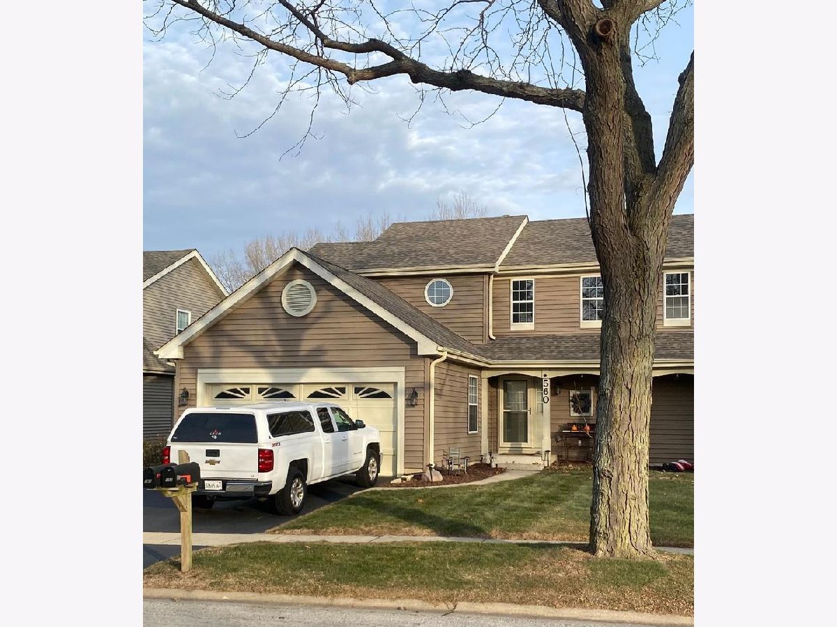 Condos & Townhomes Sold Windcrest Green Oswego Illinois, 560 Tewksbury