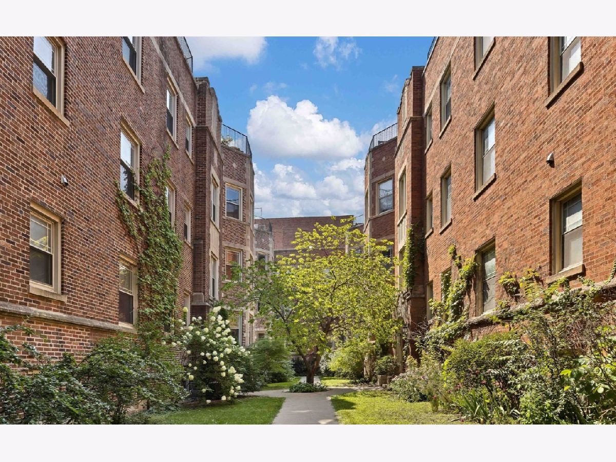 Condos & Townhomes Sold Kelsey Court Chicago Illinois, 6818 Ashland