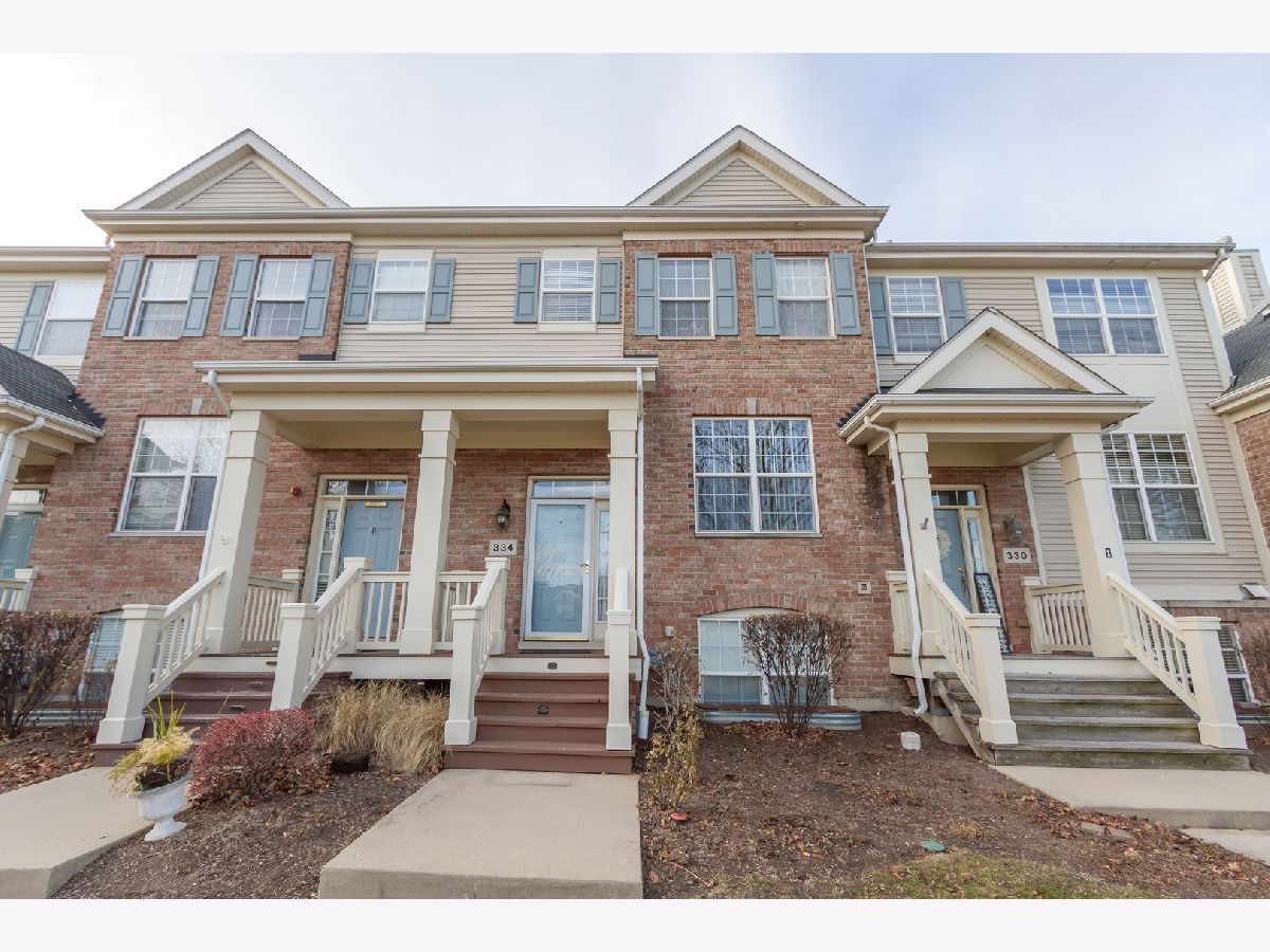 Townhomes Rented Asbury Place Bartlett Illinois, 334 Broadmoor
