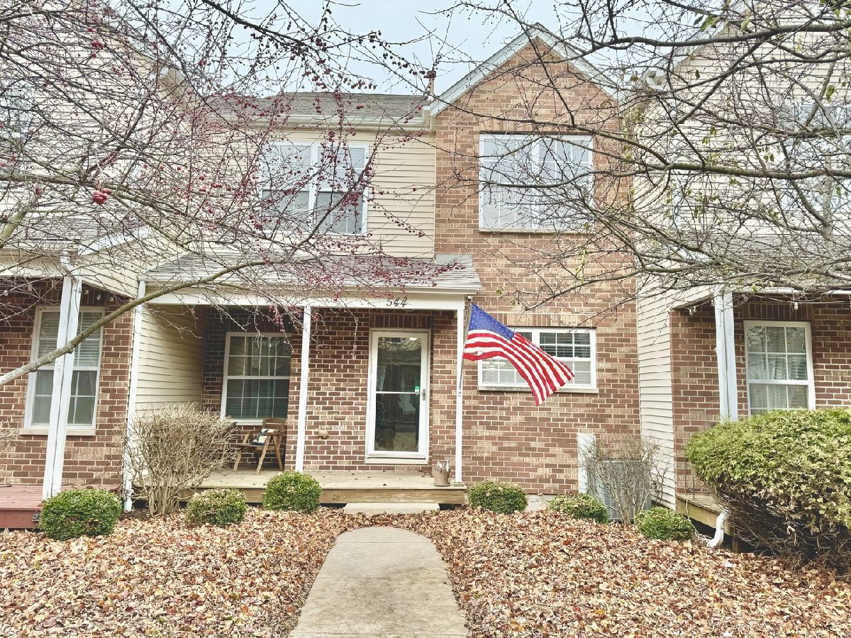 Townhomes & Condos Sold Stonegate Of Heron Creek Sycamore Illinois, 544 Clayton