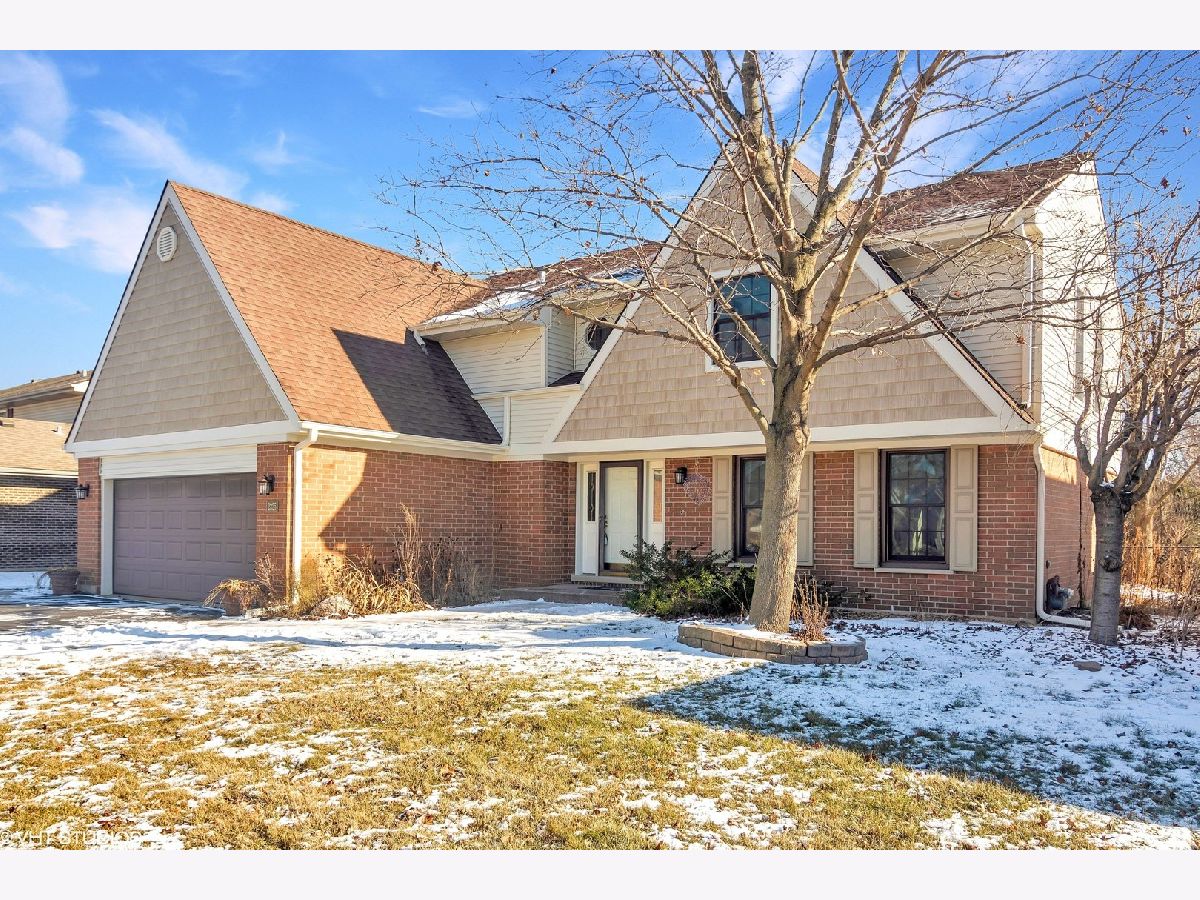 Homes & Condos & Townhomes Sold Ivy Hill Arlington Heights Illinois, 2225 Dryden