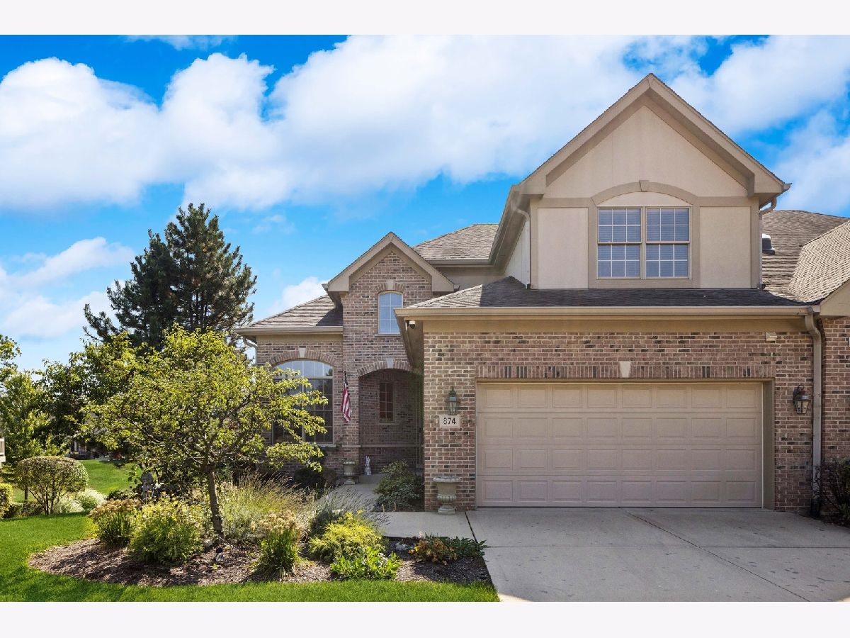 Townhomes Sold Woodglen Lemont Illinois, 874 Woodglen