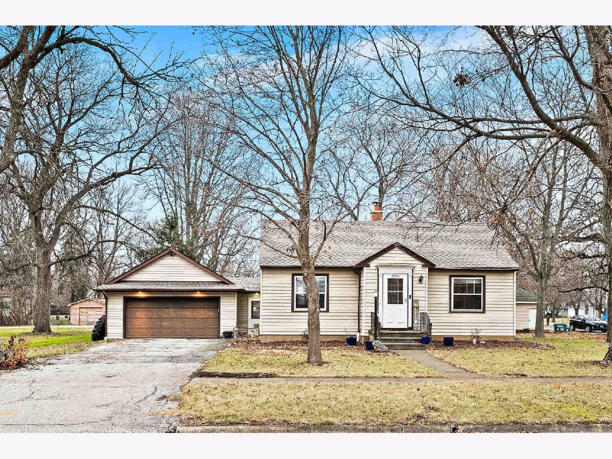  Sold Forrest Illinois, 333 Oak