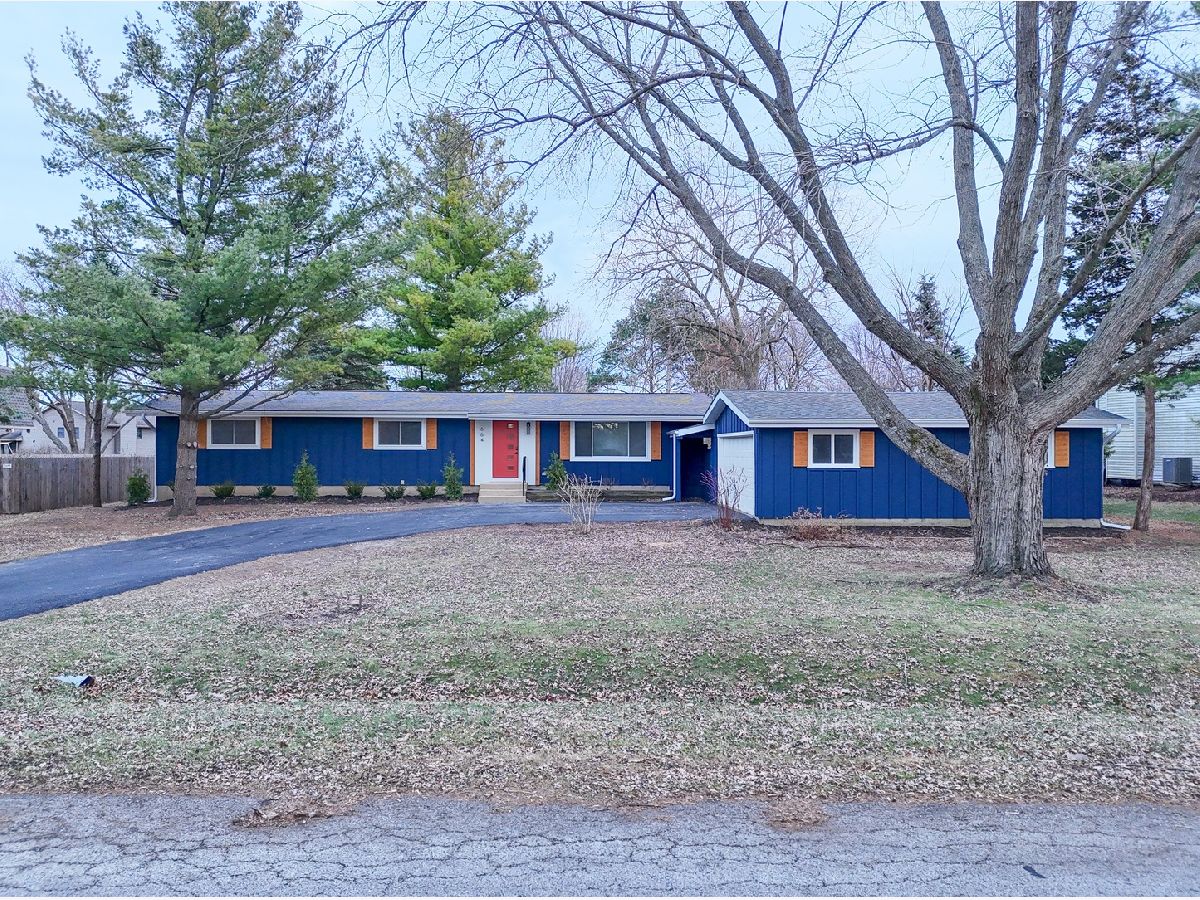 Homes Sold Walrose Manor Woodstock Illinois, 664 Sharon