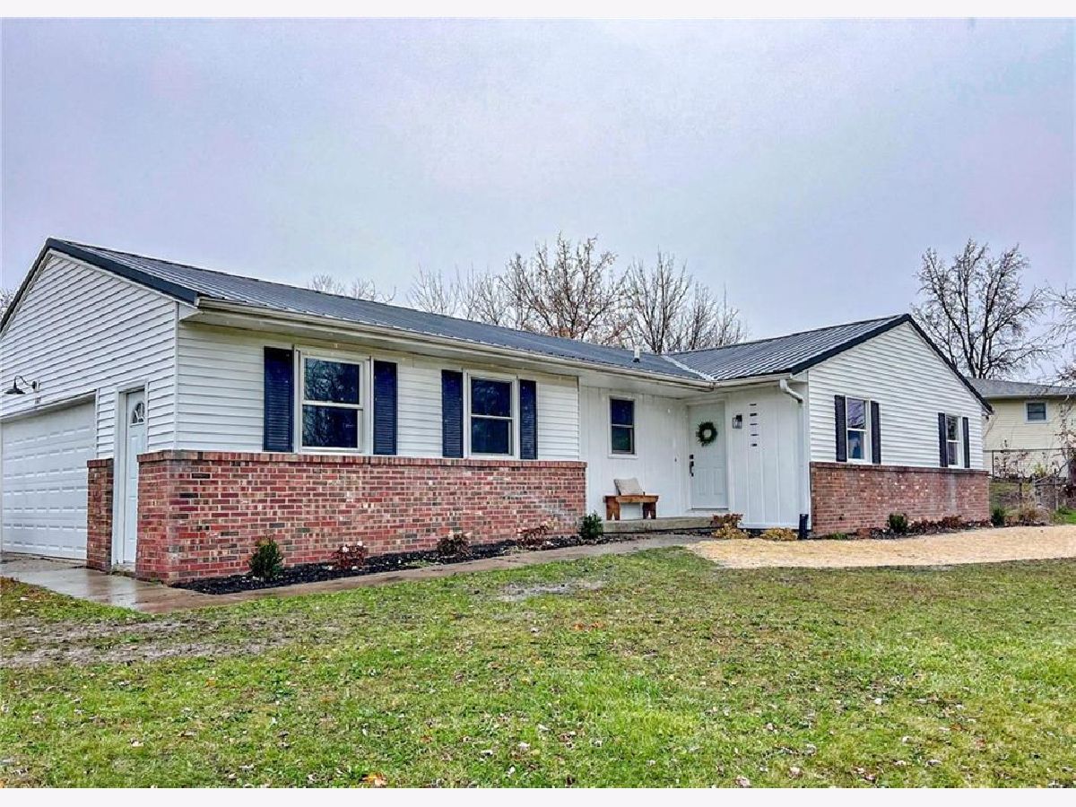  Sold Mt Zion Illinois, 1405 Wildwood
