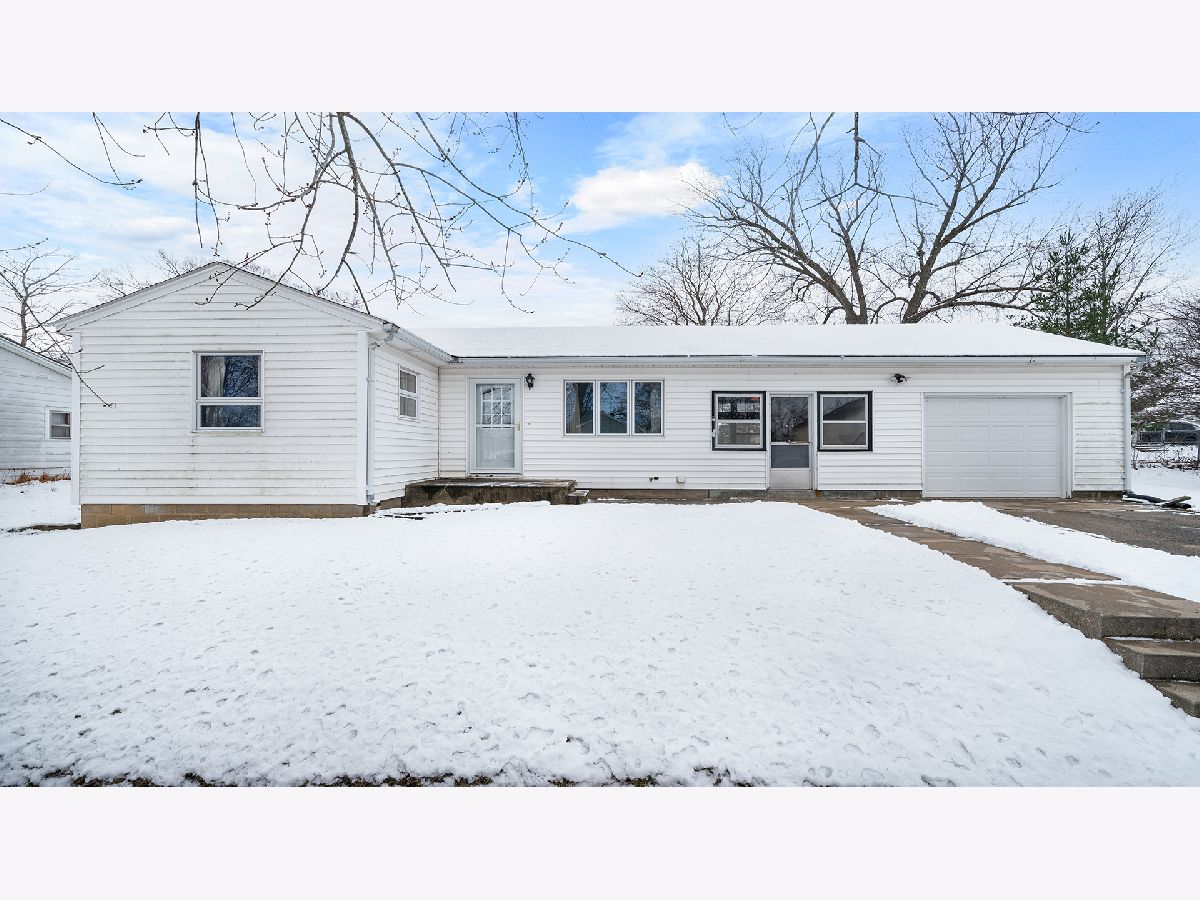  Sold Leaf River Illinois, 303 Second