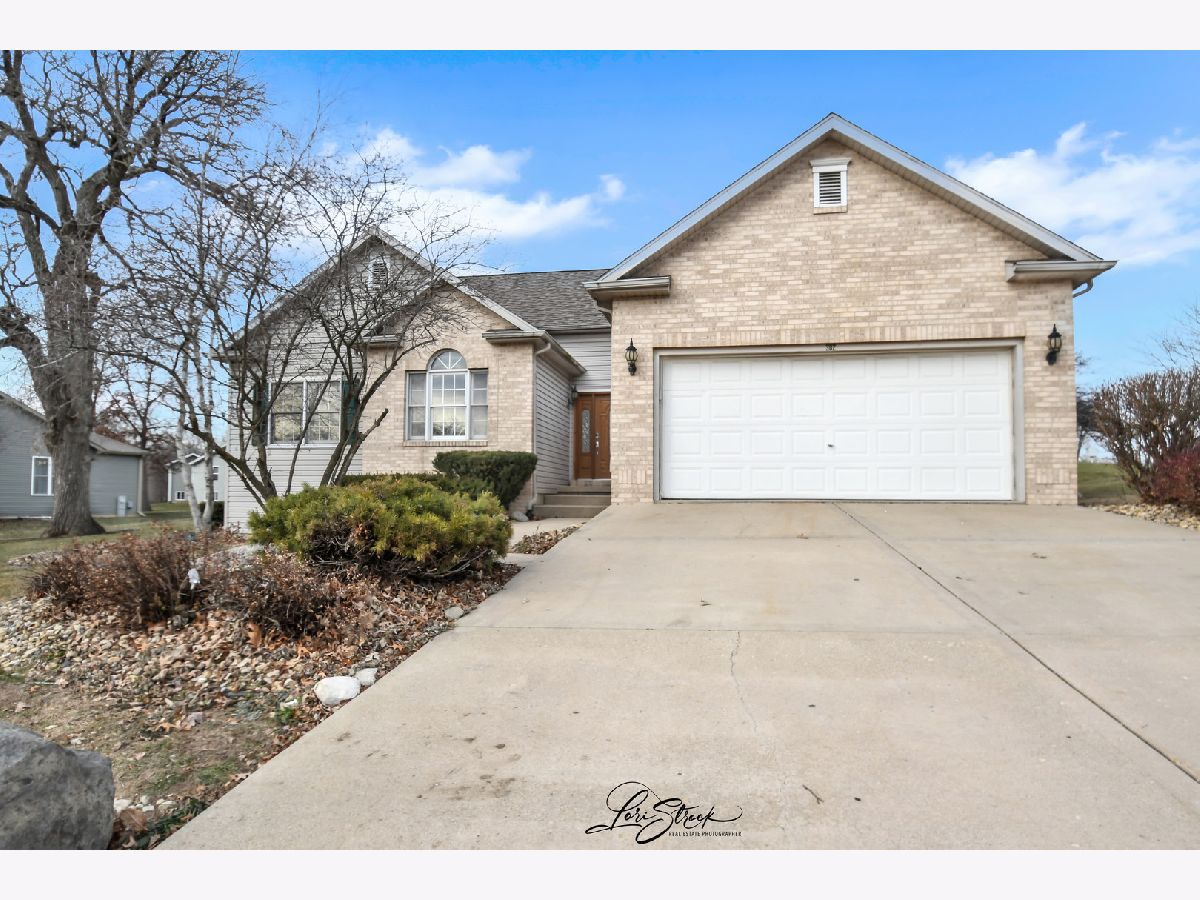 Townhomes & Homes Sold Deer Timber Ottawa Illinois, 302 Kain